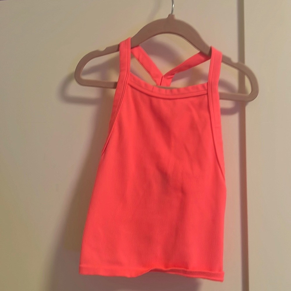 Beitiful pink tank stop!